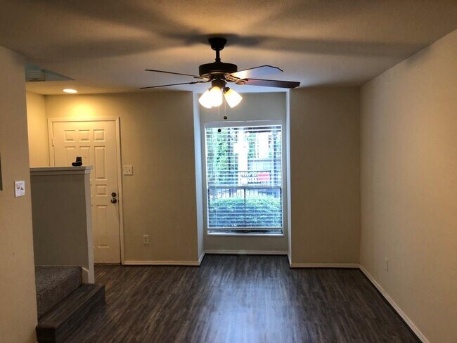 Photo - 2100 S Wilcrest Dr Unit 121