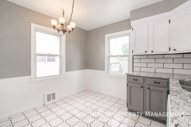 Photo - 11912 Derby Rd