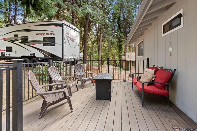 Photo - Rare 4-bedroom home in Camino for rent!