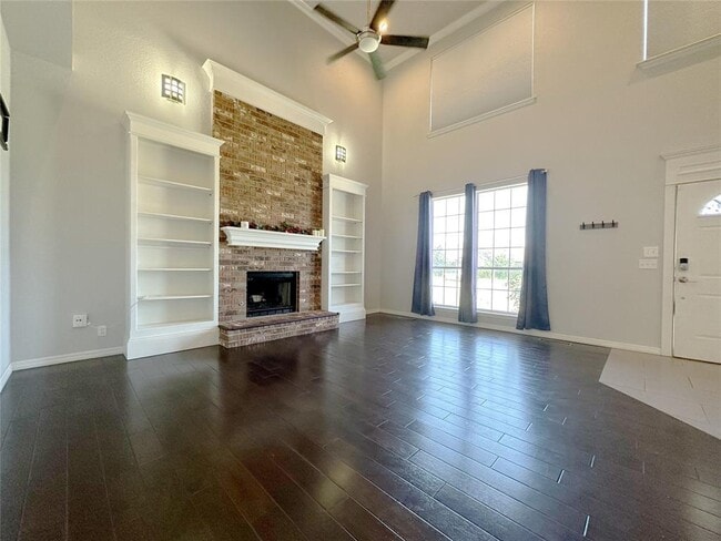 Photo - 2812 Eaton Dr