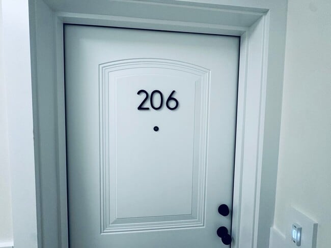 Photo - THE CROWN AT CORNESTONE Unit 206