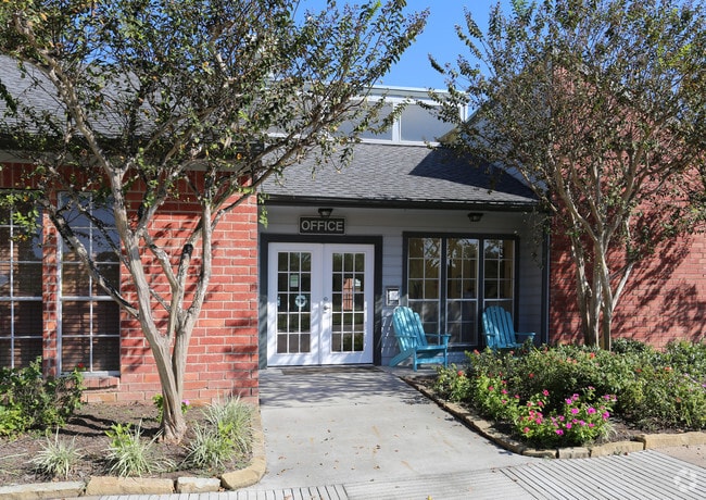 Leasing Office