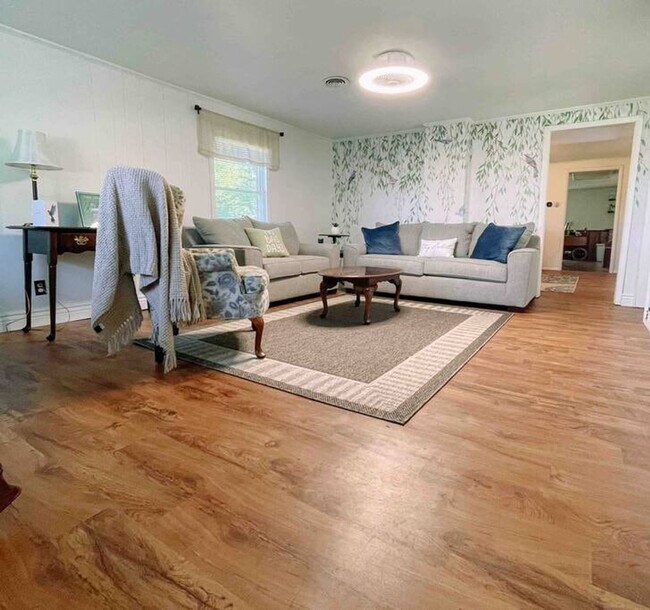 Photo - 316 E Hardy St Unidad SI ID1594723P