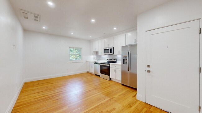 Photo - 21 Regent Cir Unit 5