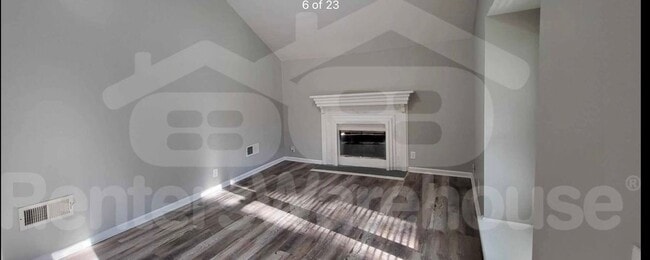 Photo - 8143 Ditzler Ave