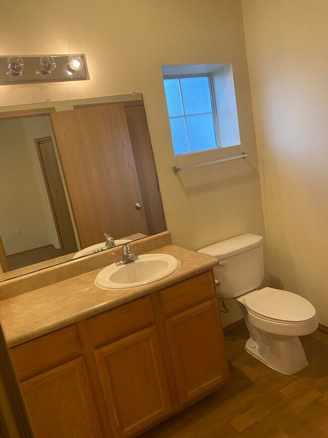 1000 Diamond Dr Unit 3201