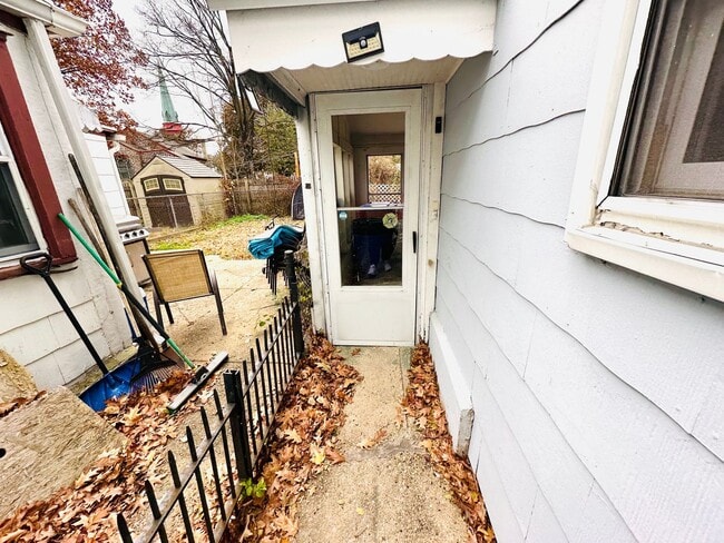 Photo - 234 Franklin St Unit 2nd Floor