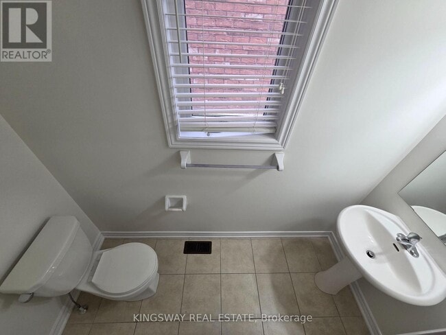 Photo - 839 Miltonbrook Cres