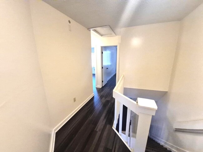 Photo - 217 Bridgewater Dr