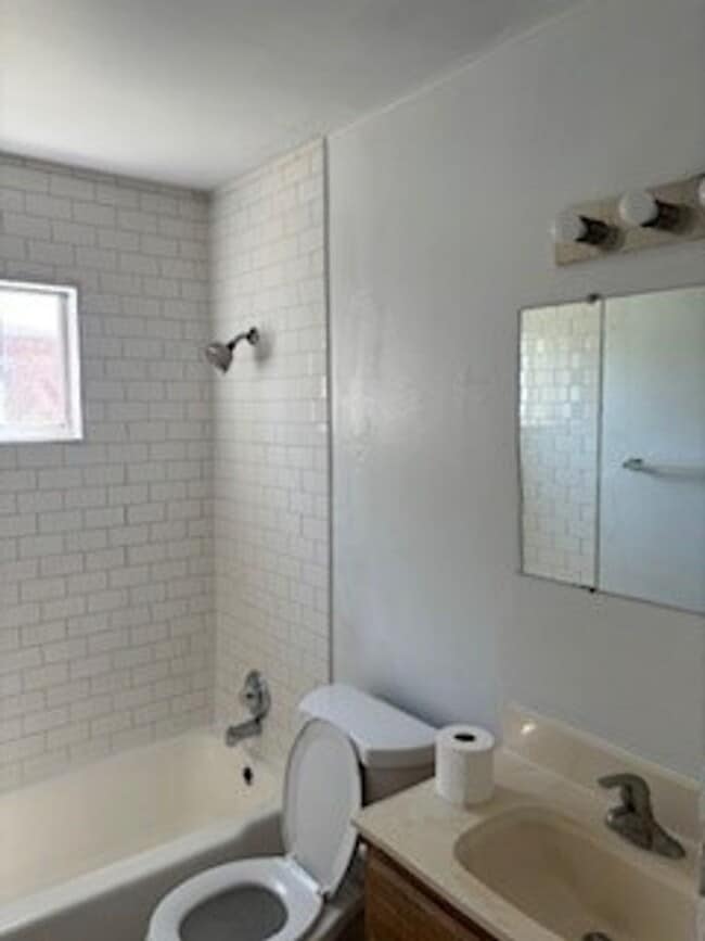 Photo - Kipling Dr Unit 3613 D