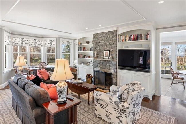271 Carnegie Harbor Dr
