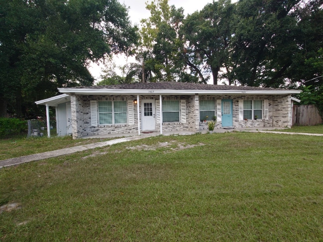 Building Photo - 9402 N 15th St Rental