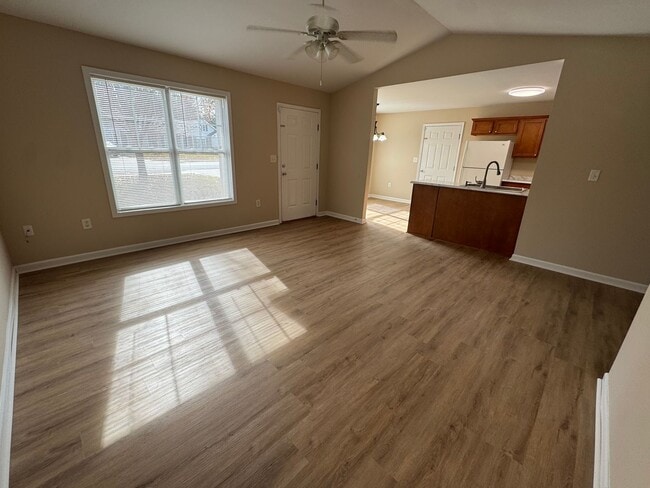 Photo - 17/19 Brookstone Drive Unit 17