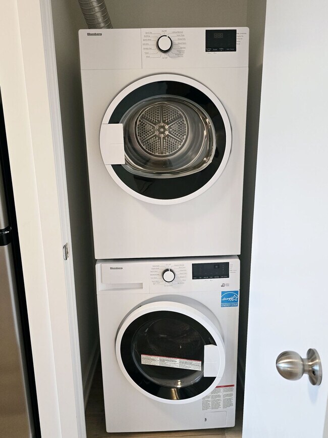 Photo - 36 Robinson Ave Unit SI ID1540761P