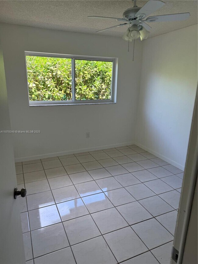 Photo - 20420 SW 122nd Ave