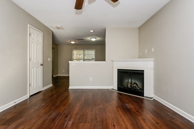 Photo - 128 Lossie Ln