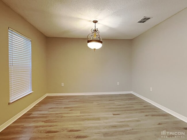 Photo - 10323 Frog Pond Dr