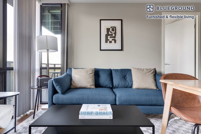 Photo - 5910 N Sheridan Rd Unit FL4-ID1276