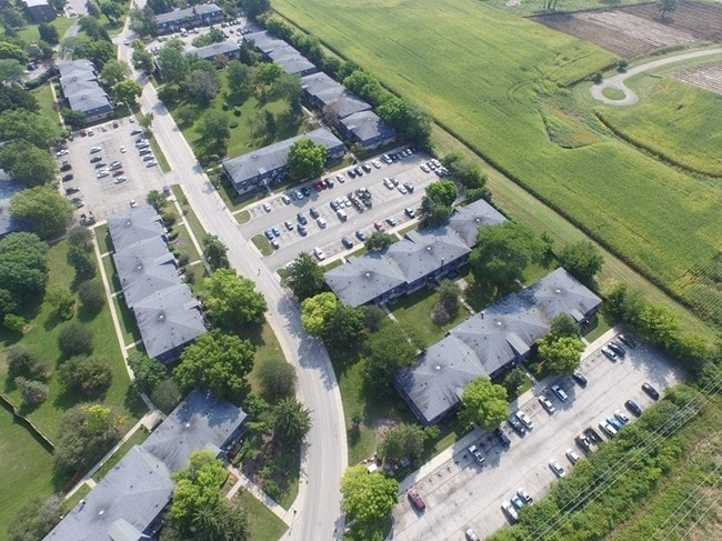 Photo - 840-985 Westmoreland Dr