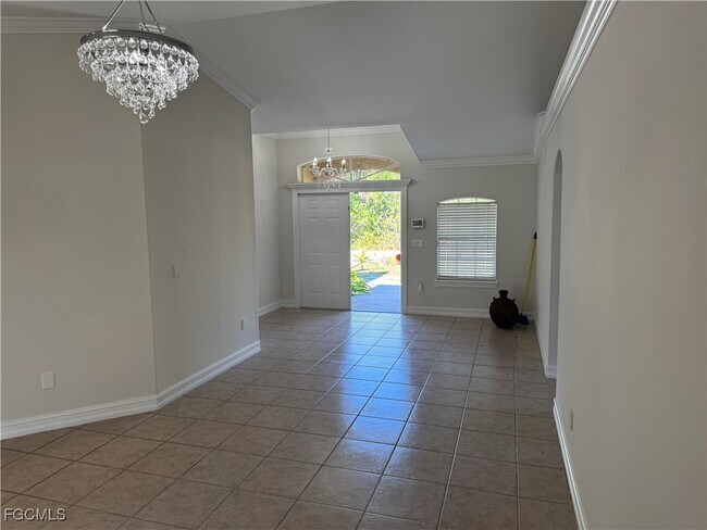 Photo - 3109 32nd St W