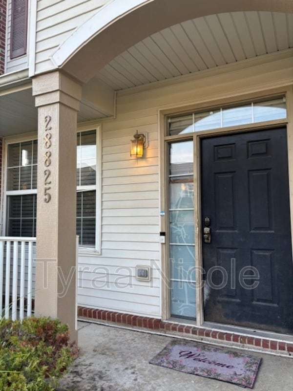 Building Photo - 28825 Cullen Dr Rental