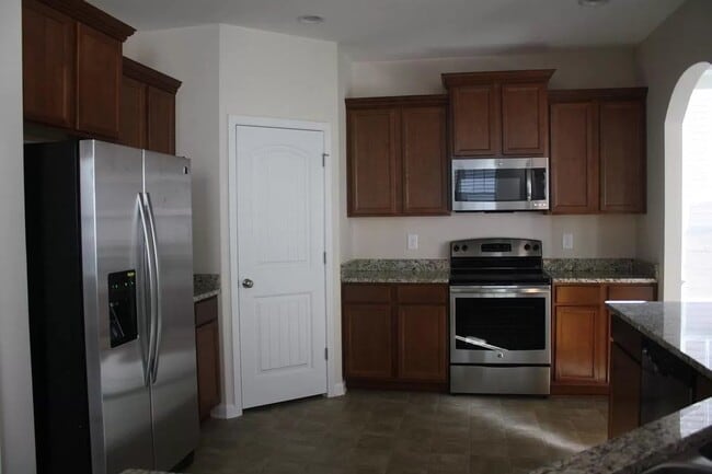 Photo - 2407 Magnolia Tree Ln