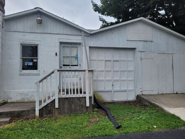 Photo - Large Garage in Palmyra/Campbelltown