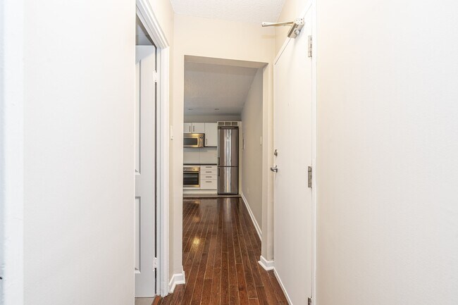 Photo - 56 Maitland Street Unit 303