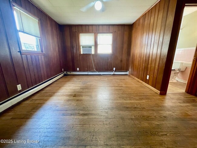 Photo - 2032 Culbertson Ave Unit 5