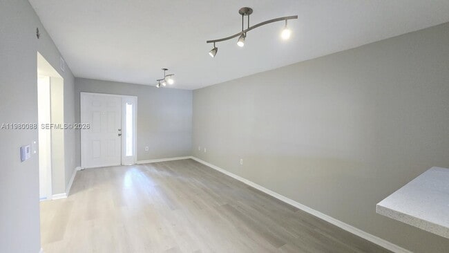 Photo - 2920 SE 13th Ave Unit 103