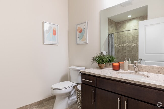 Bathroom - Vermella Crossing