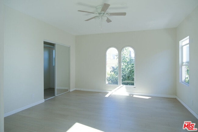 Photo - 407 N Coronado St