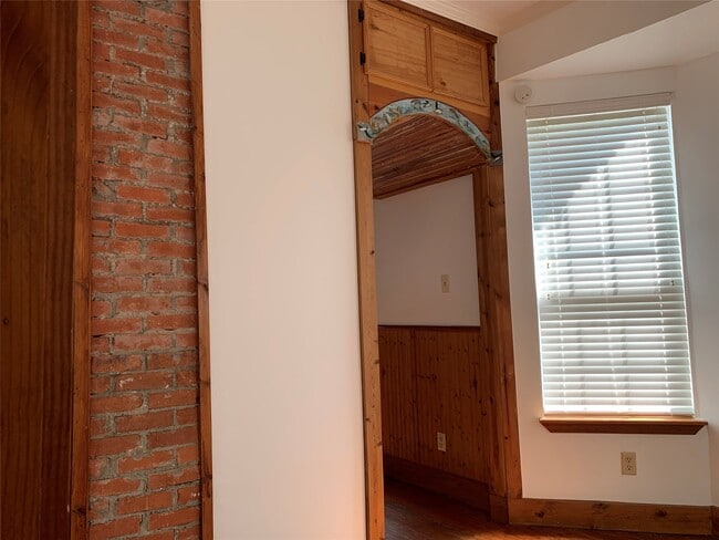 Photo - 919 Avenue L