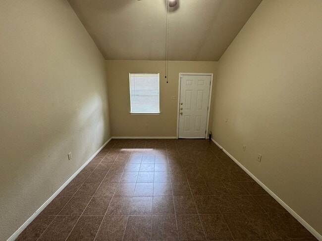 Photo - 310 W Washington Ave Unit A