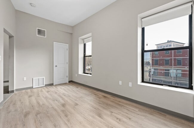 5-7 Pleasant St Unit 501
