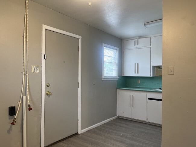 Photo - 2411 E 30th St