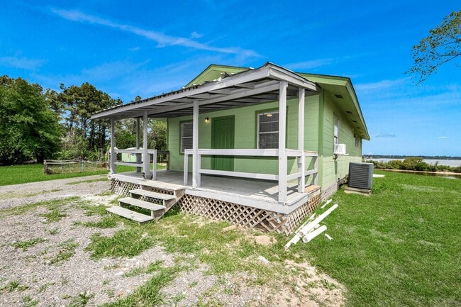 Photo - 17111 River Rd Unidad A