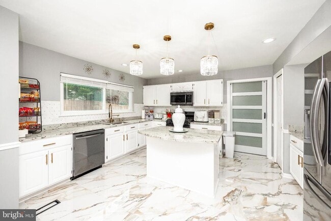 Photo - 15013 Jerimiah Ln