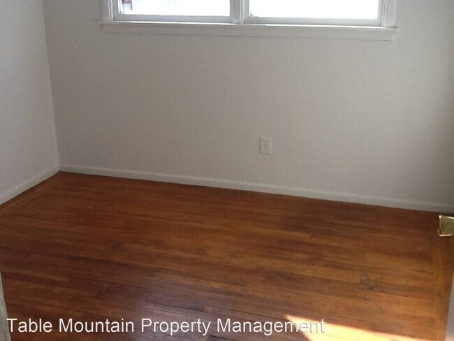 4 br, 2 bath House - 3471 Stauss Ave - 4 br, 2 bath House - 3471 Stauss Ave