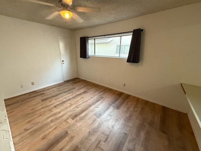 Photo - 4980 Lincoln Ave