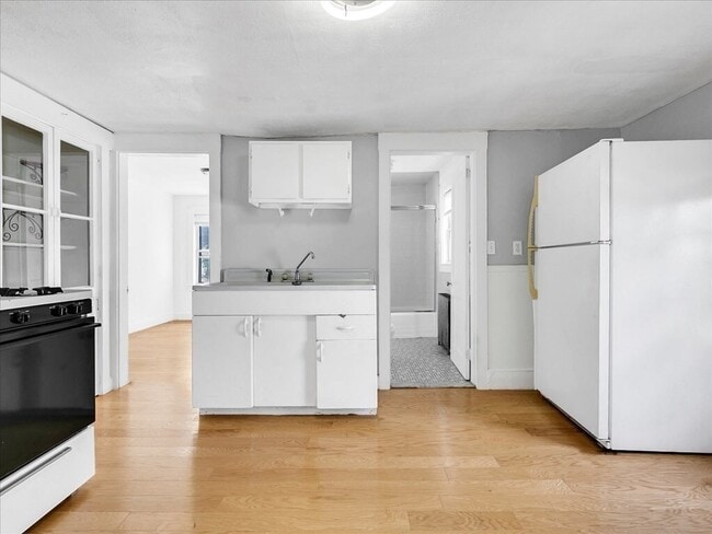 Photo - 16 Kilby St Unit 3