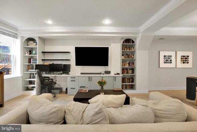 Photo - 407 O St NW