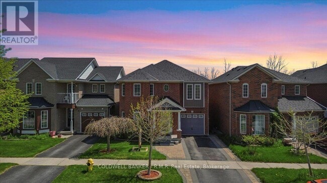 Photo - 45 Angier Crescent