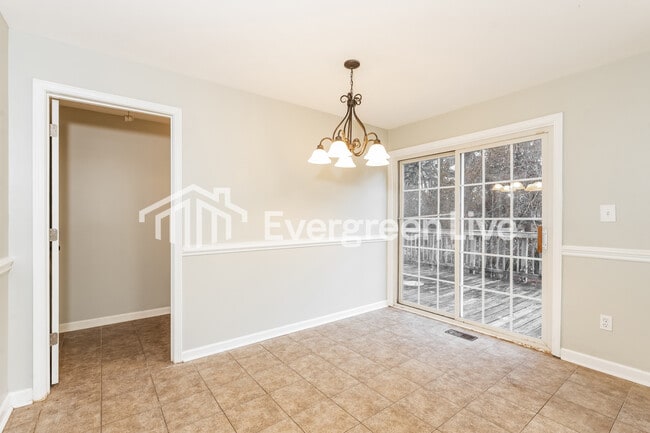 Photo - 501 Pheasant Ridge Dr