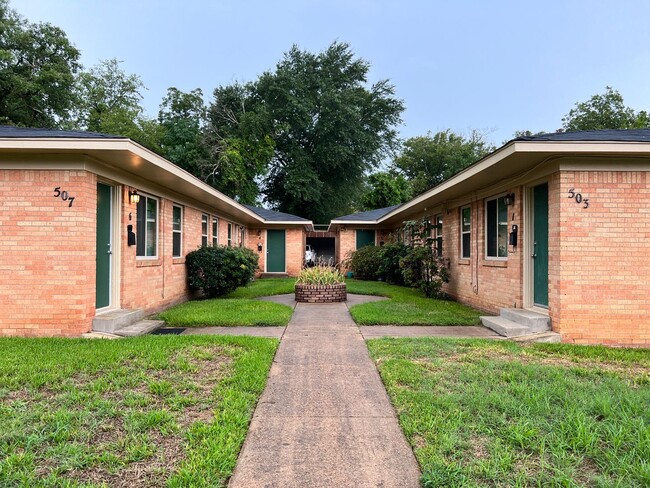 Photo - 507 S Fannin Ave Apartment Unit 5