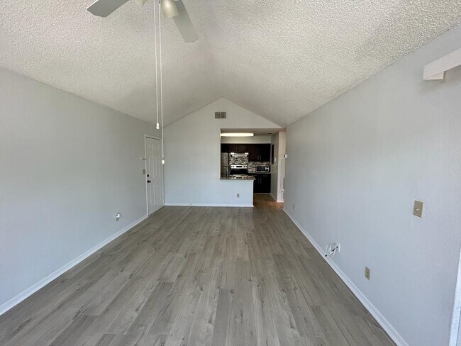 Photo - 1055 S Hiawassee Rd