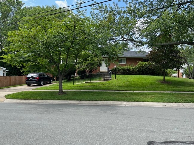 Building Photo - 1709 Lorre Dr Unit 1709 Lorre