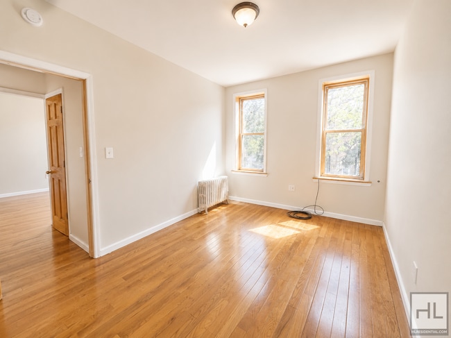 Photo - GRANT AVENUE Unit 1B