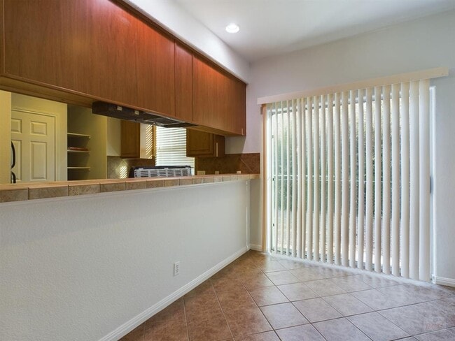 Photo - 401 Nelray Blvd