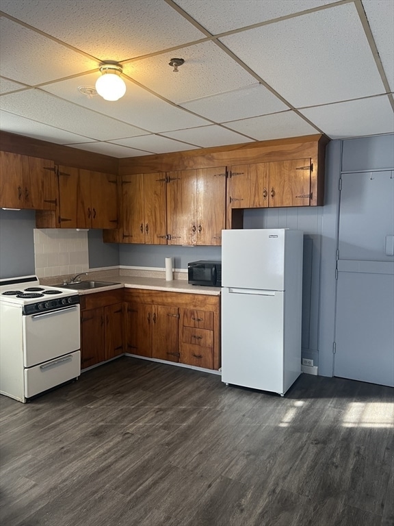 Building Photo - 8 E Main St Unit 7